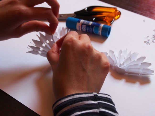 3D Paper Snow Flakes_DIY