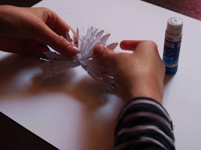 3D Paper Snow Flakes_DIY